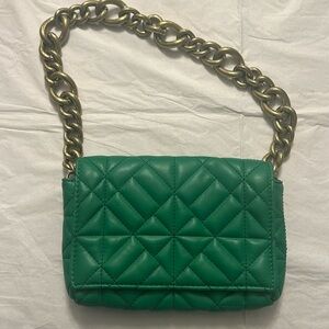 Zara Brand. Cute Green Chain Link Shoulder Bag. Excellent Condition.